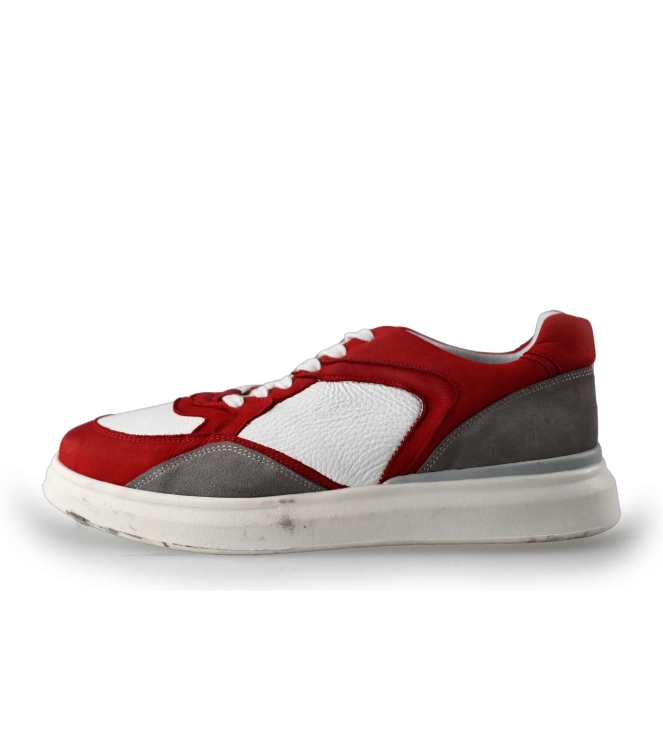 Aqa Sneakers