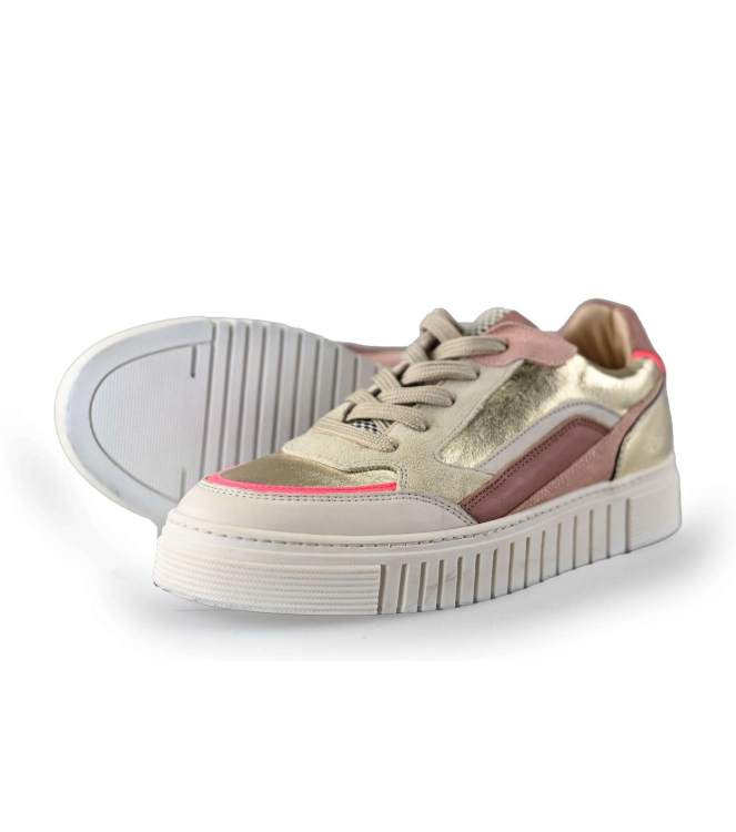 Aqa Sneakers