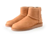Giga Boots