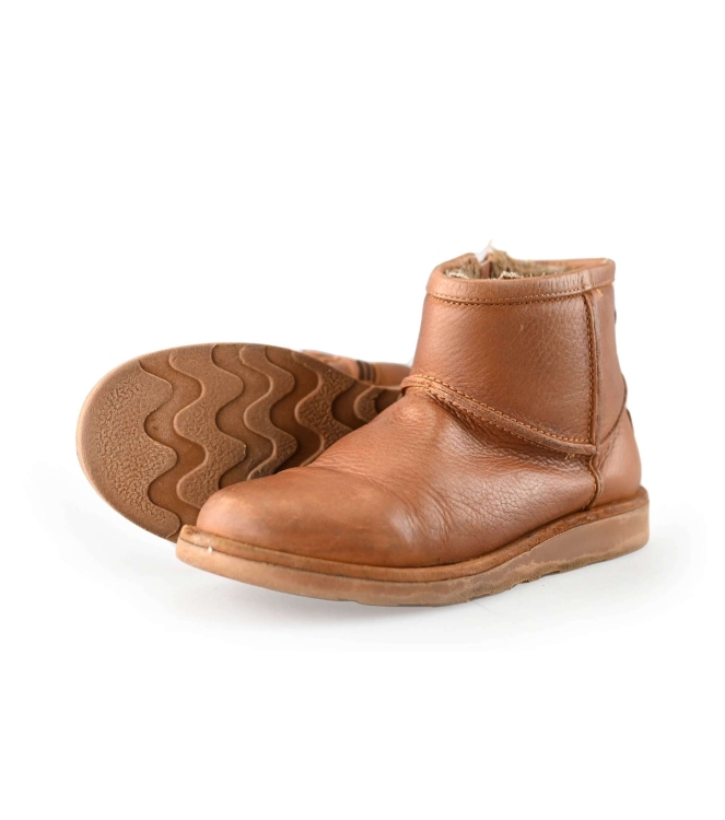 Giga Boots