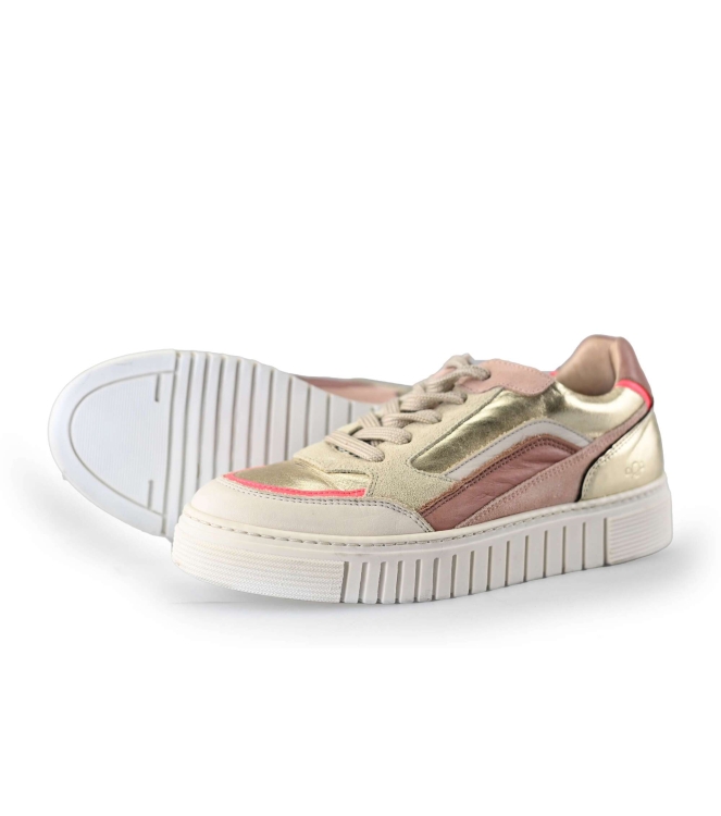 Aqa Sneakers