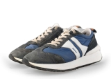 Giga Sneakers