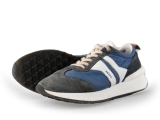 Giga Sneakers