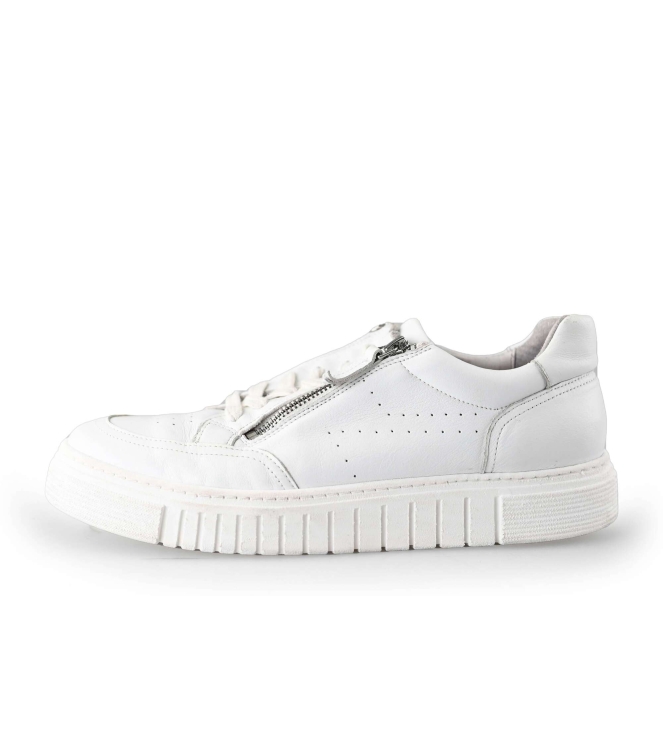 Aqa Sneakers