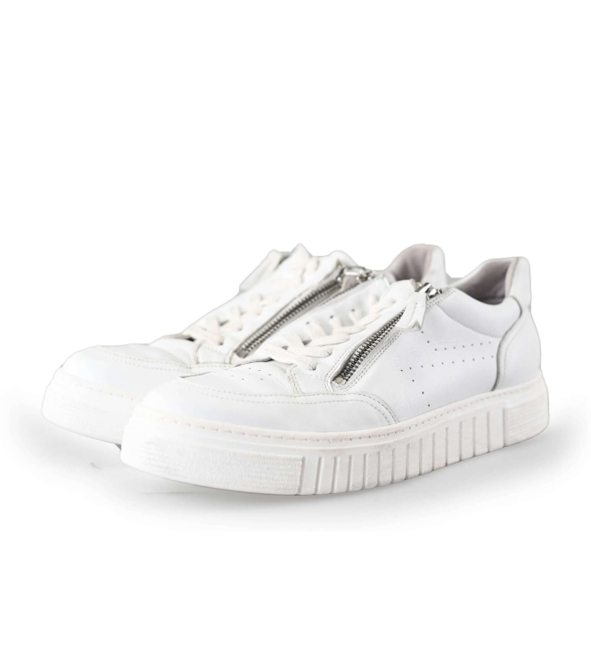 Aqa Sneakers