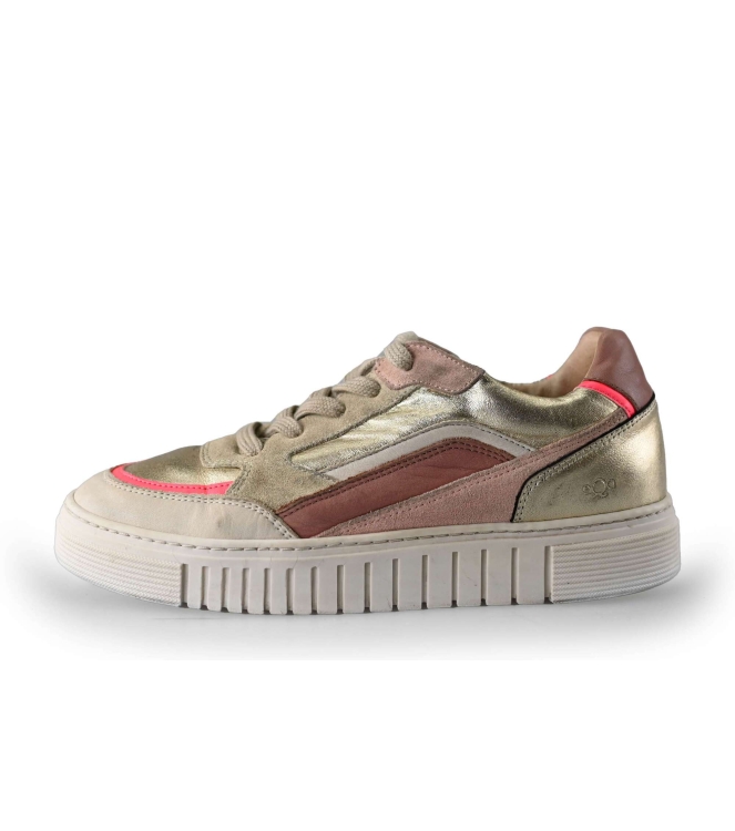 Aqa Sneakers