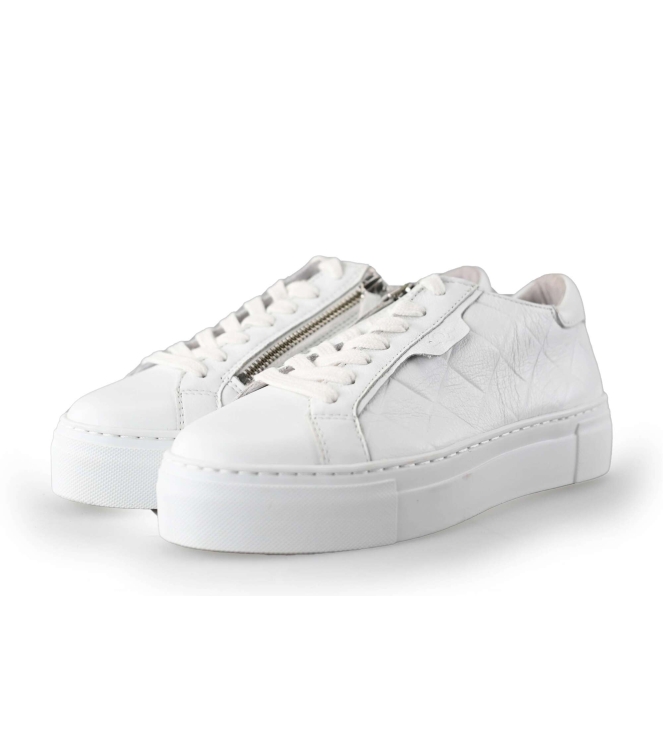 Aqa Sneakers