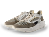 Giga Sneakers