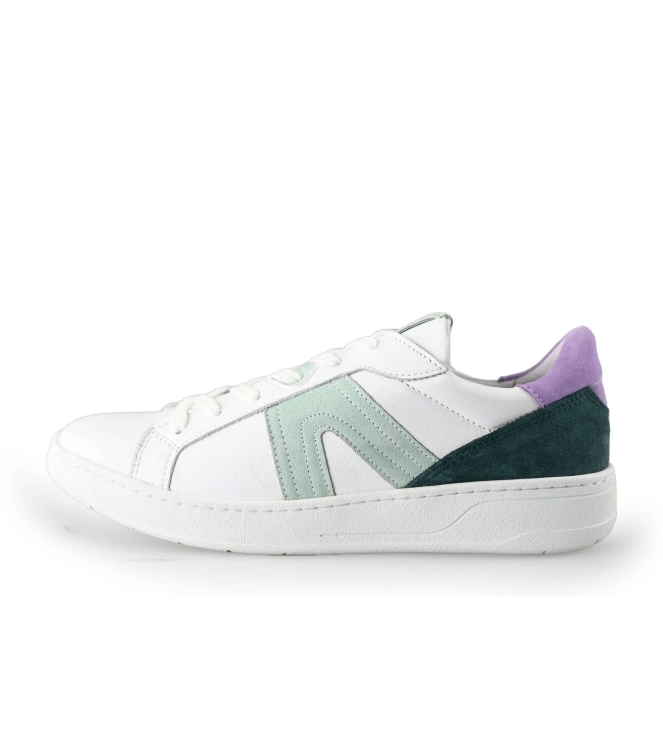 Aqa Sneakers