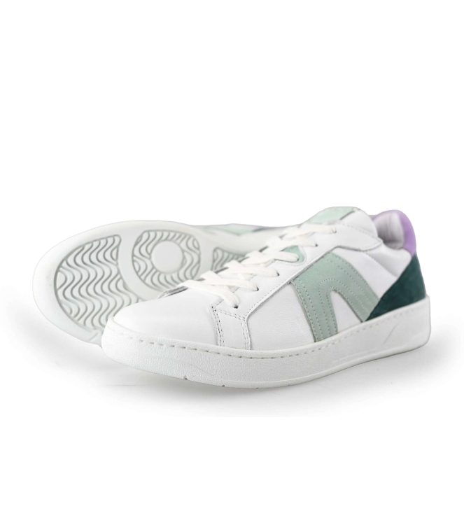 Aqa Sneakers