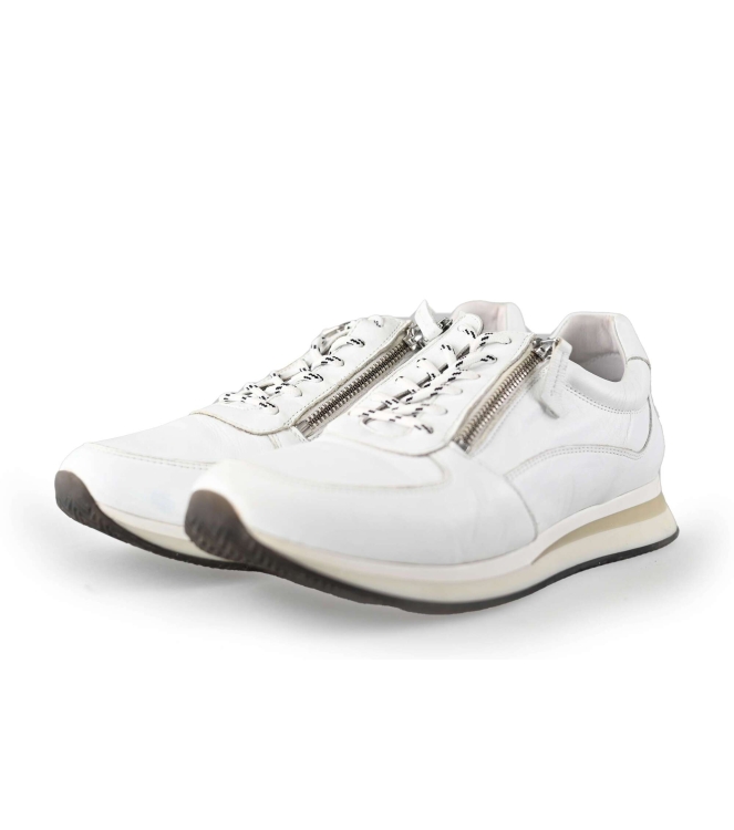 Aqa Sneakers