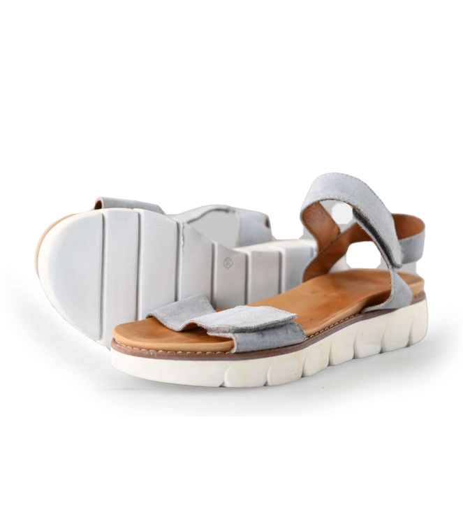 Aqa Sandalen
