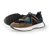 Giga Sneakers