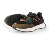 Giga Sneakers