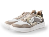 Giga Sneakers