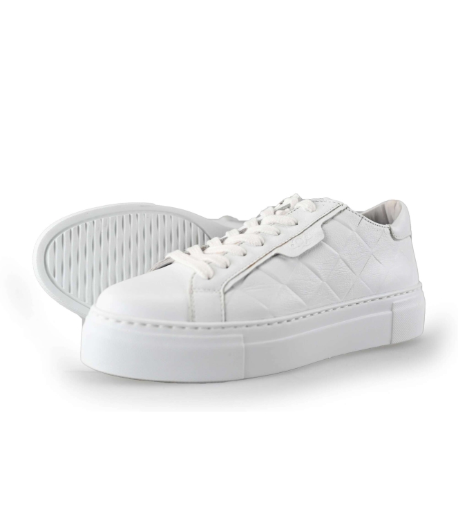 Aqa Sneakers