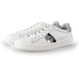 Giga Sneakers