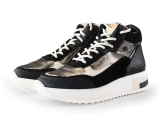 Giga Sneakers
