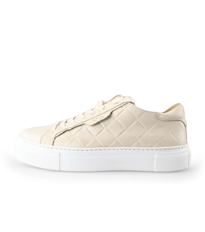 Aqa Sneakers