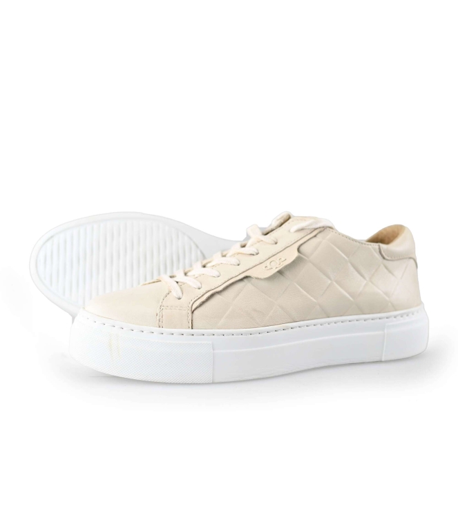 Aqa Sneakers