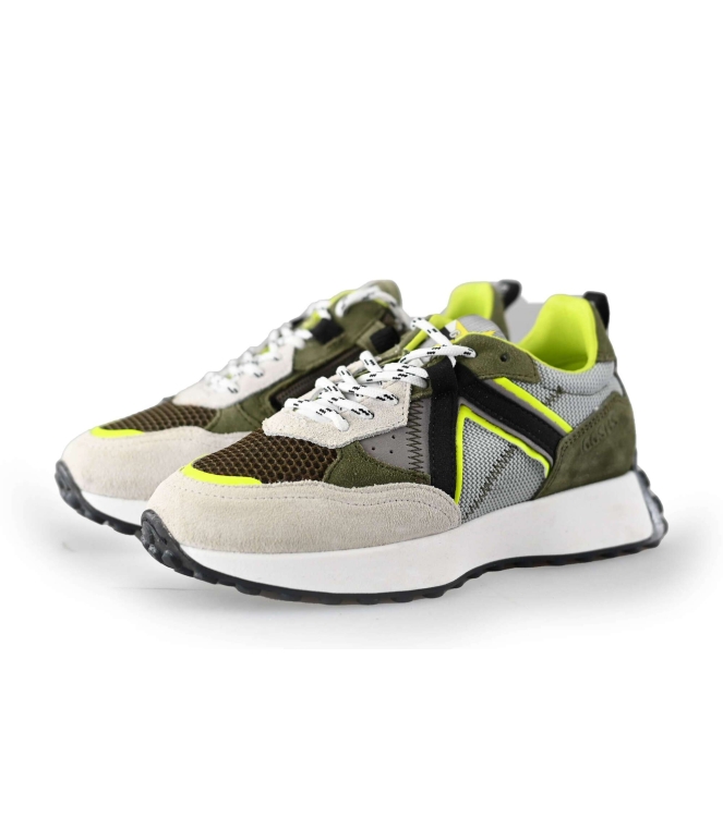 Giga Sneakers