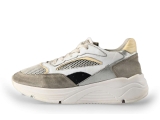 Giga Sneakers