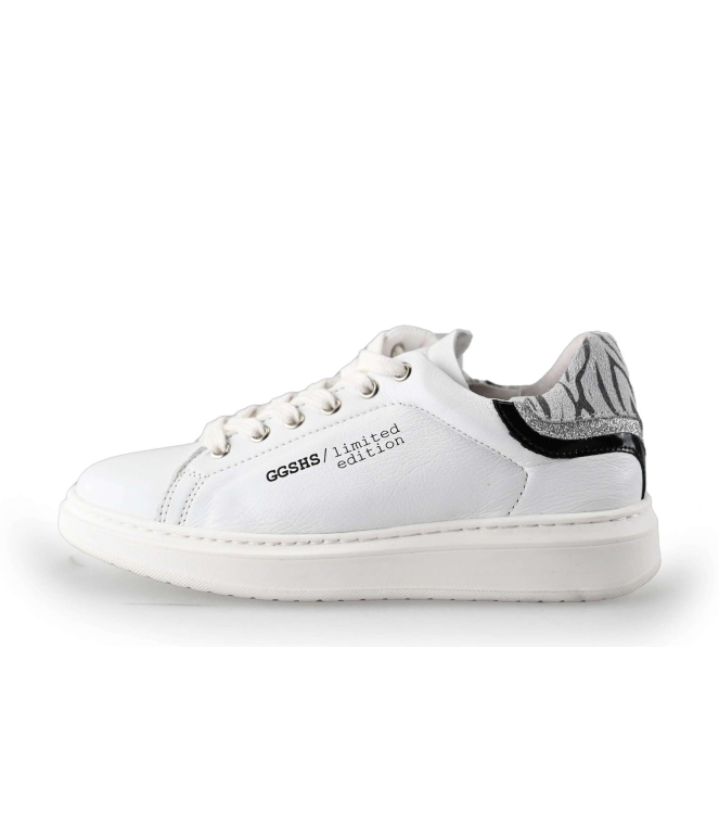 Giga Sneakers