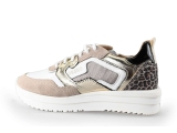 Giga Sneakers