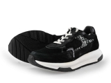 Giga Sneakers