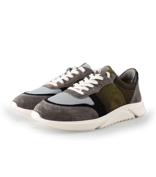 Aqa Sneakers