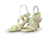 Omoda Pumps