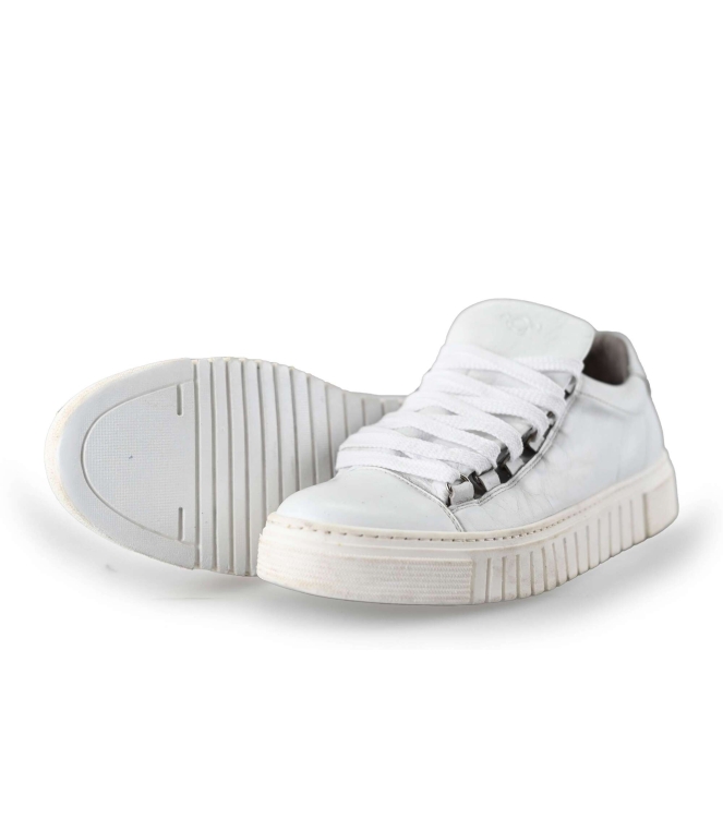 Aqa Sneakers