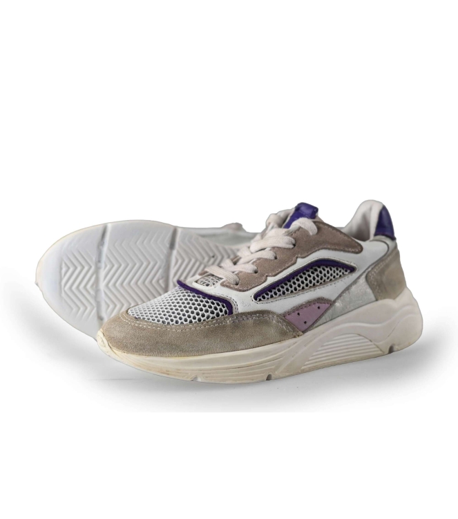 Giga Sneakers