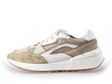 Giga Sneakers