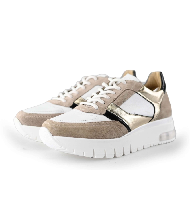 Aqa Sneakers
