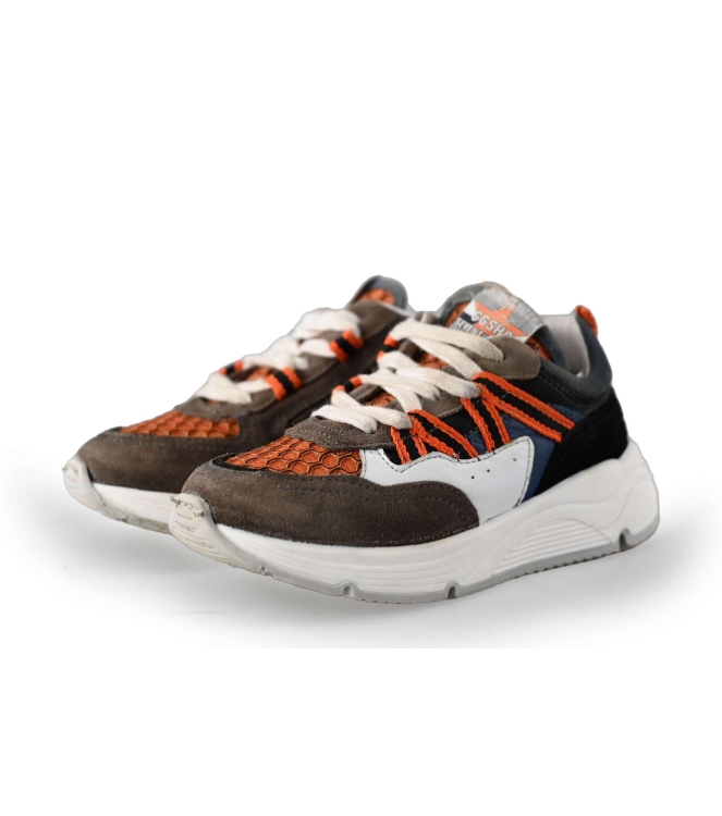Giga Sneakers