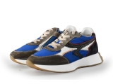 Giga Sneakers