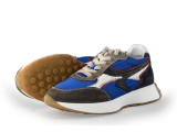Giga Sneakers