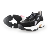 Giga Sneakers