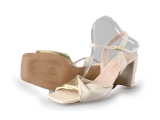 Lina Locchi Pumps