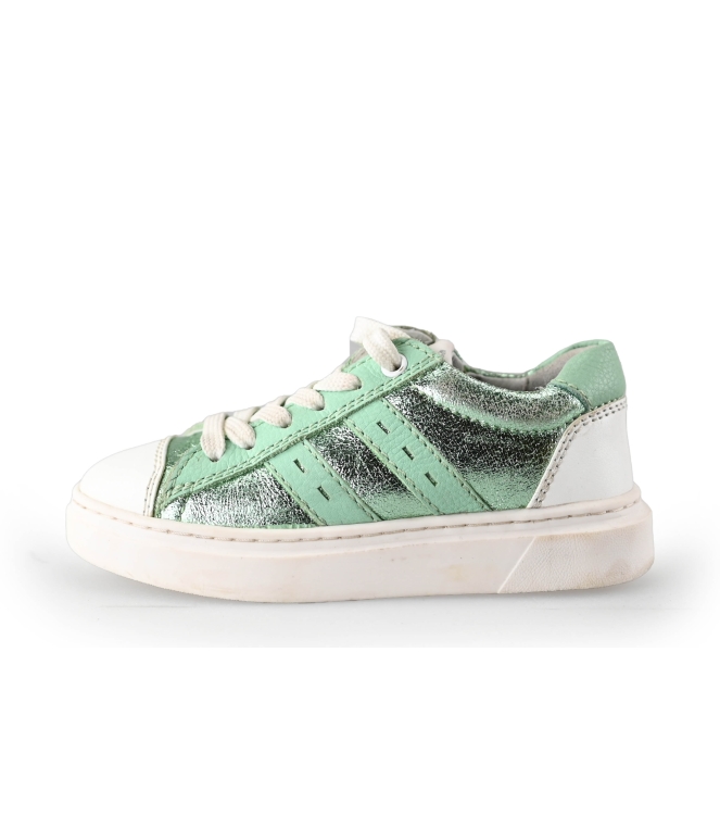 Ik Ke Sneakers