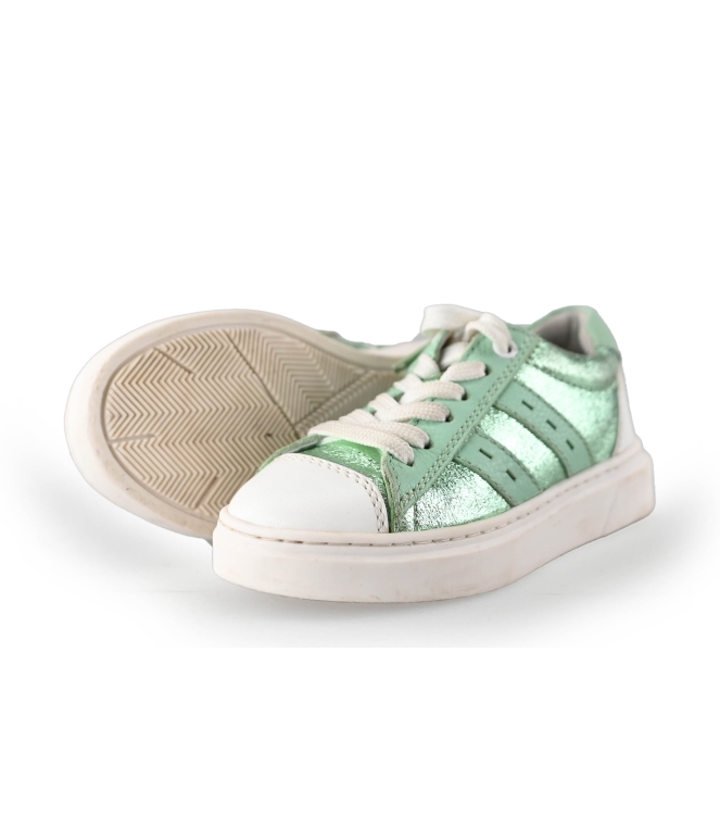 Ik Ke Sneakers