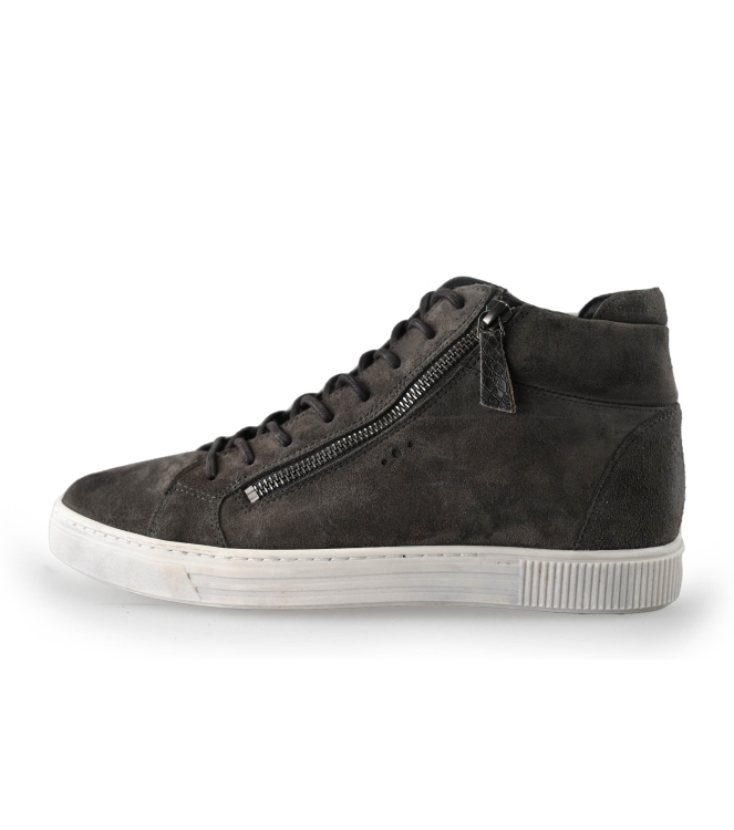 Aqa Sneakers