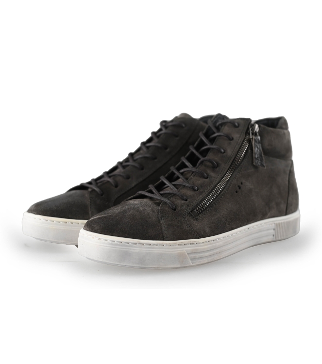 Aqa Sneakers