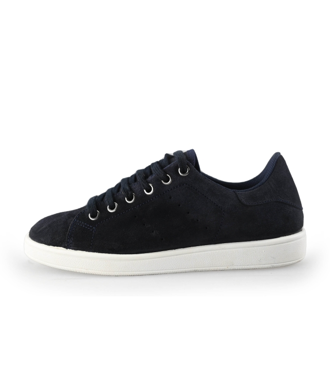 Q Fit Sneakers