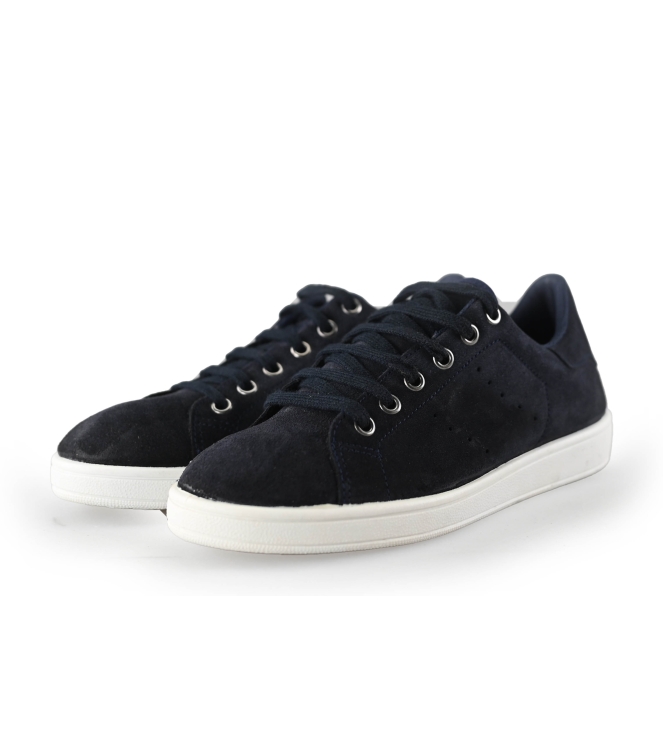 Q Fit Sneakers