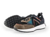 Giga Sneakers