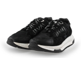 Giga Sneakers