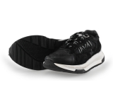 Giga Sneakers