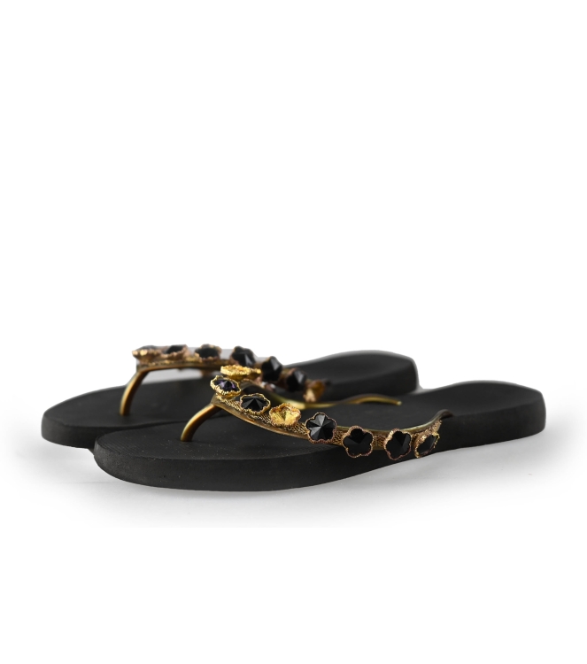 Uzurii Slippers